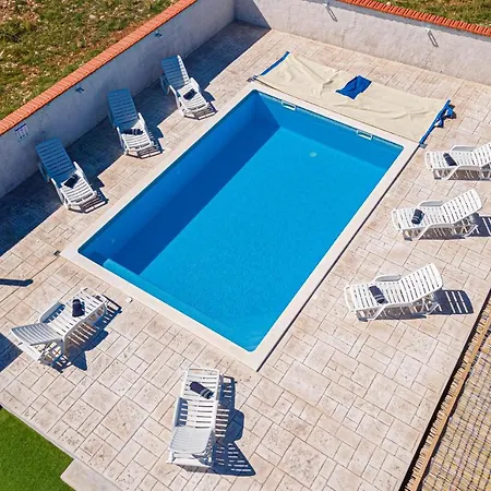 Ferienhaus In With Outdoor Swimming Pool