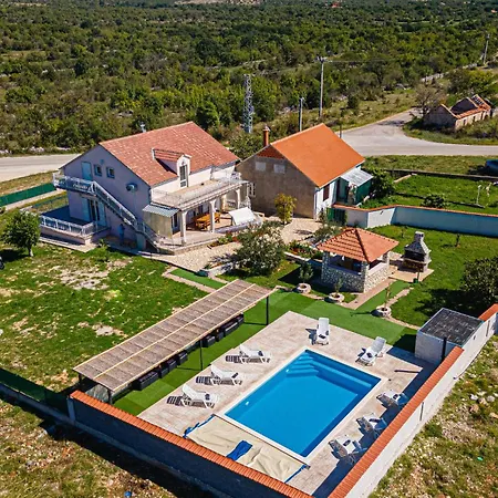 In With Outdoor Swimming Pool *