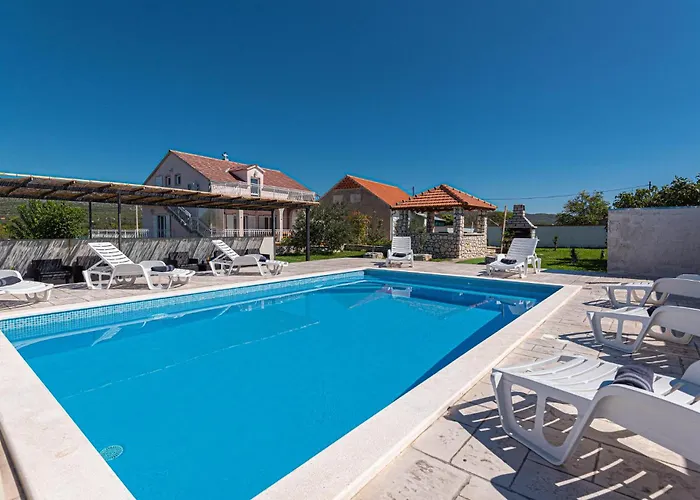 In With Outdoor Swimming Pool *