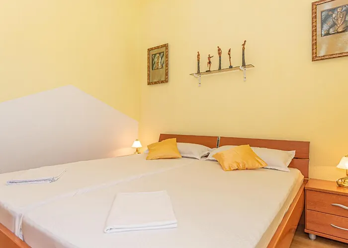 In With Outdoor Swimming Pool Sedramic